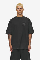Pegador Denaud Oversized Tee Vintage Black Seitenansicht aus der High summer Kollektion für Herren