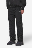 Pegador Mercer Track Pants Black Seitenansicht aus der Most Alive Kollektion für Herren