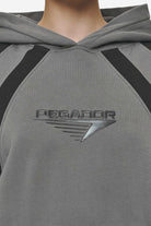 Pegador Amira Oversized Hoodie Washed Deep Grey Black Detailshot aus der Most Alive Kollektion für DaHerren